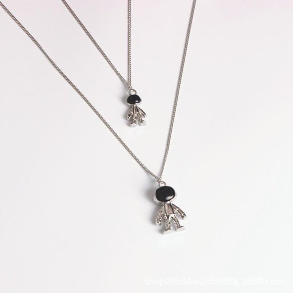 Jewelry - [New product] Space suit necklace unique astronaut silver small